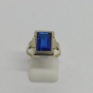 Bague argent, de forme rectangulaire pierre bleu de synthèse, 1930.
