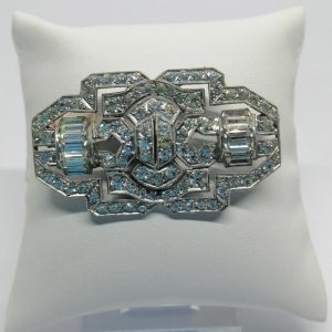 Broche pavée de superbes strass blanc façon diamants, 1925-30, Art Déco.