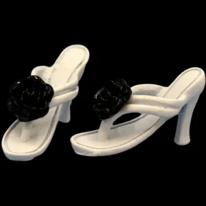 Paire de chaussures femme à talons