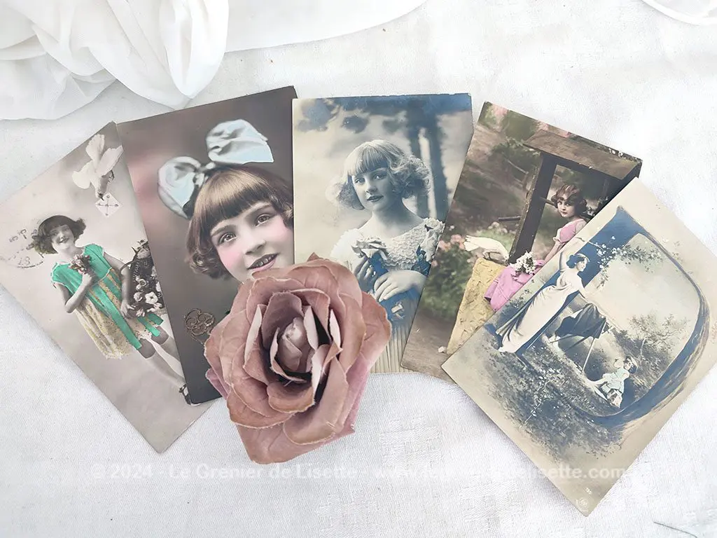 Lot de 5 cartes postales jeunes filles années 20 – Image 2