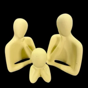 Ensemble de trois bustes en résine