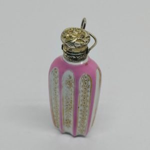 Flacon à sels ou de pâmoison, argent/vermeil et opaline peinte, Napoléon III.