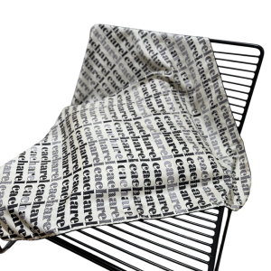 Foulard en soie Cacharel